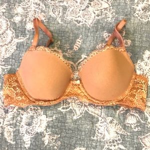 Victoria’s Secret Demi Cup Bra Sz 34B
